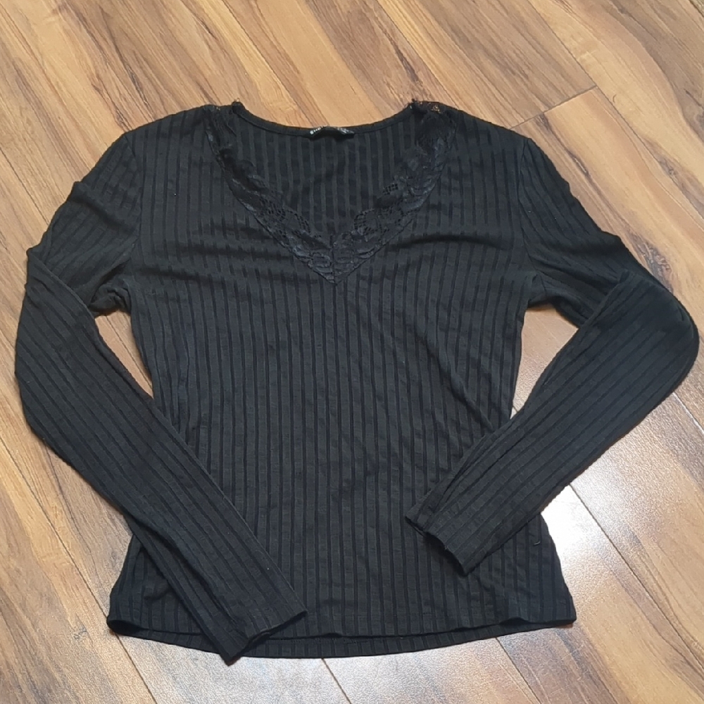 SHEIN Black Ribbed Lace Trim Top